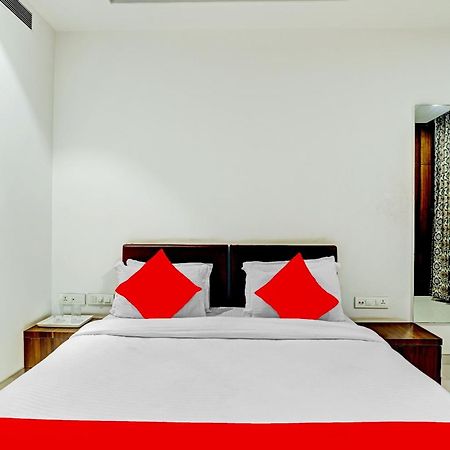 Hotel O Rishta And Jahan Banquet And Rooms Bhatha Eksteriør bilde