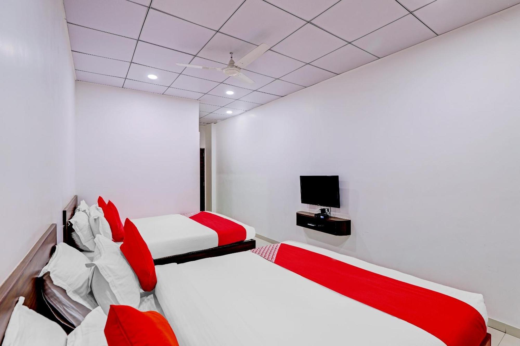 Hotel O Rishta And Jahan Banquet And Rooms Bhatha Eksteriør bilde